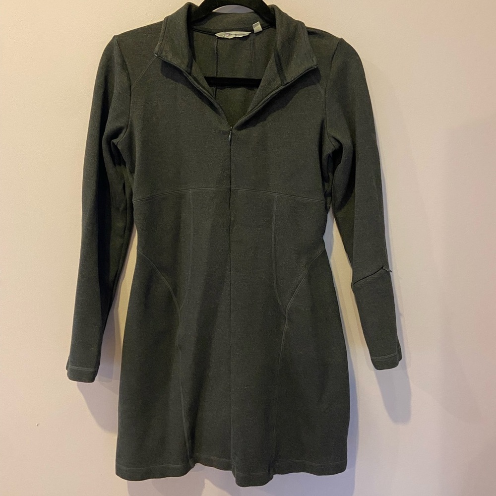Athleta Long Sleeve Athletic Dress